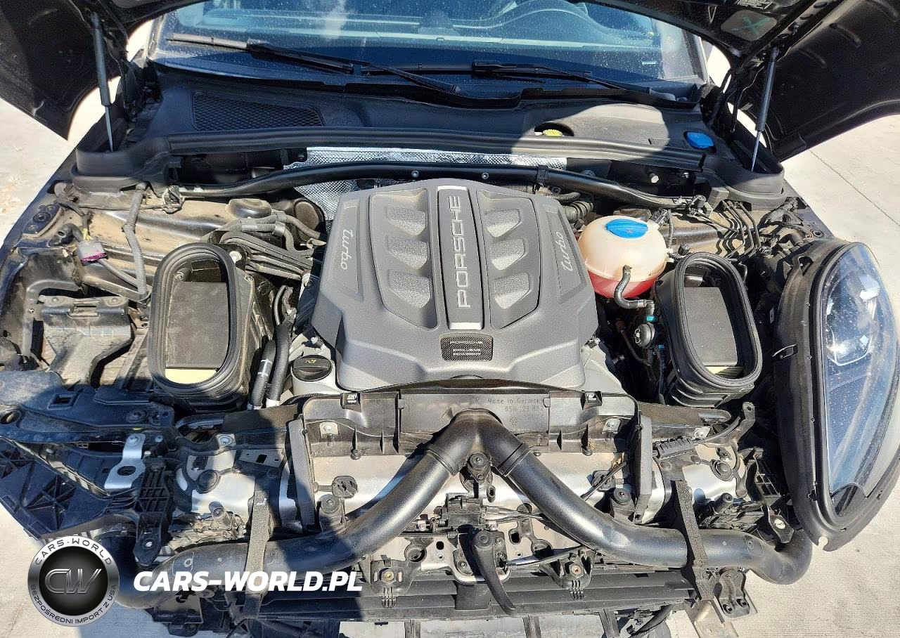 2017 Porsche Macan Turbo VIN:WP1AF2A57HLB61575 - 12
