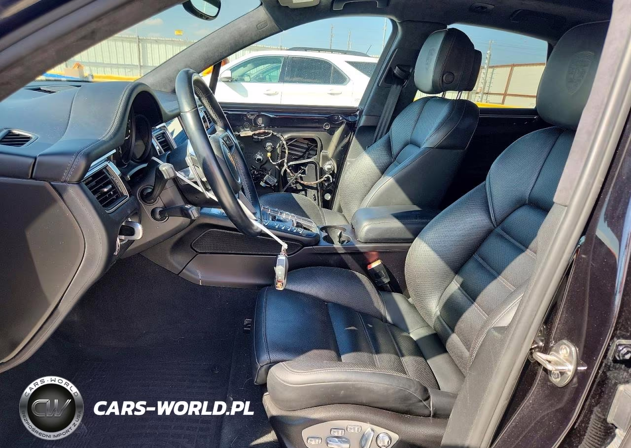 2017 Porsche Macan Turbo VIN:WP1AF2A57HLB61575 - 7