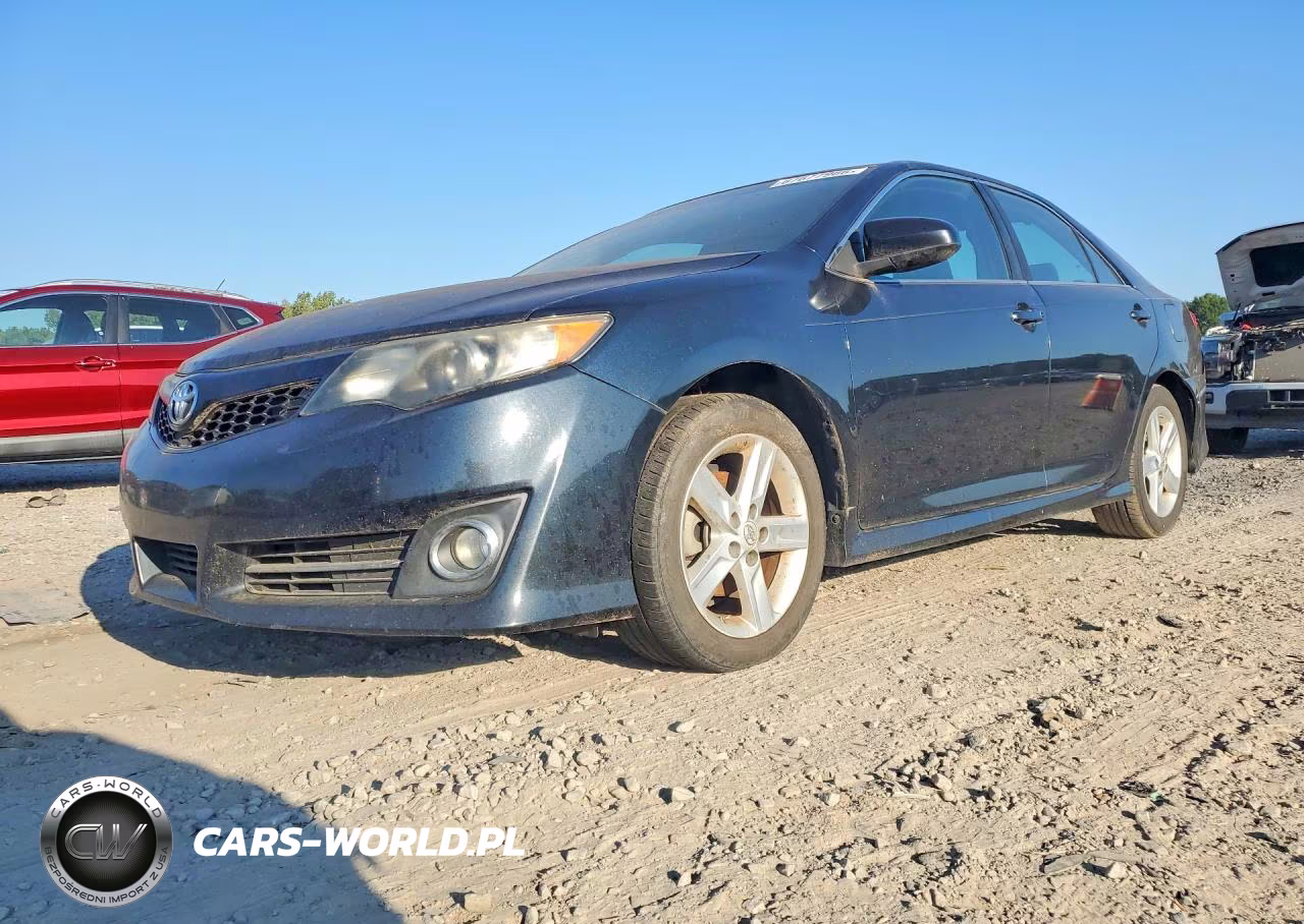 2014 Toyota Camry Se – zdjęcie 1 z 12