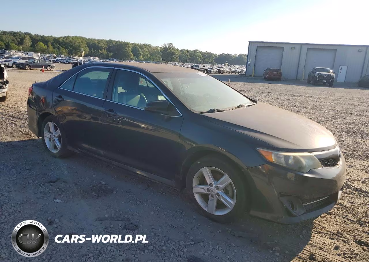 2014 Toyota Camry Se VIN:4T1BF1FK7EU736385 - 4