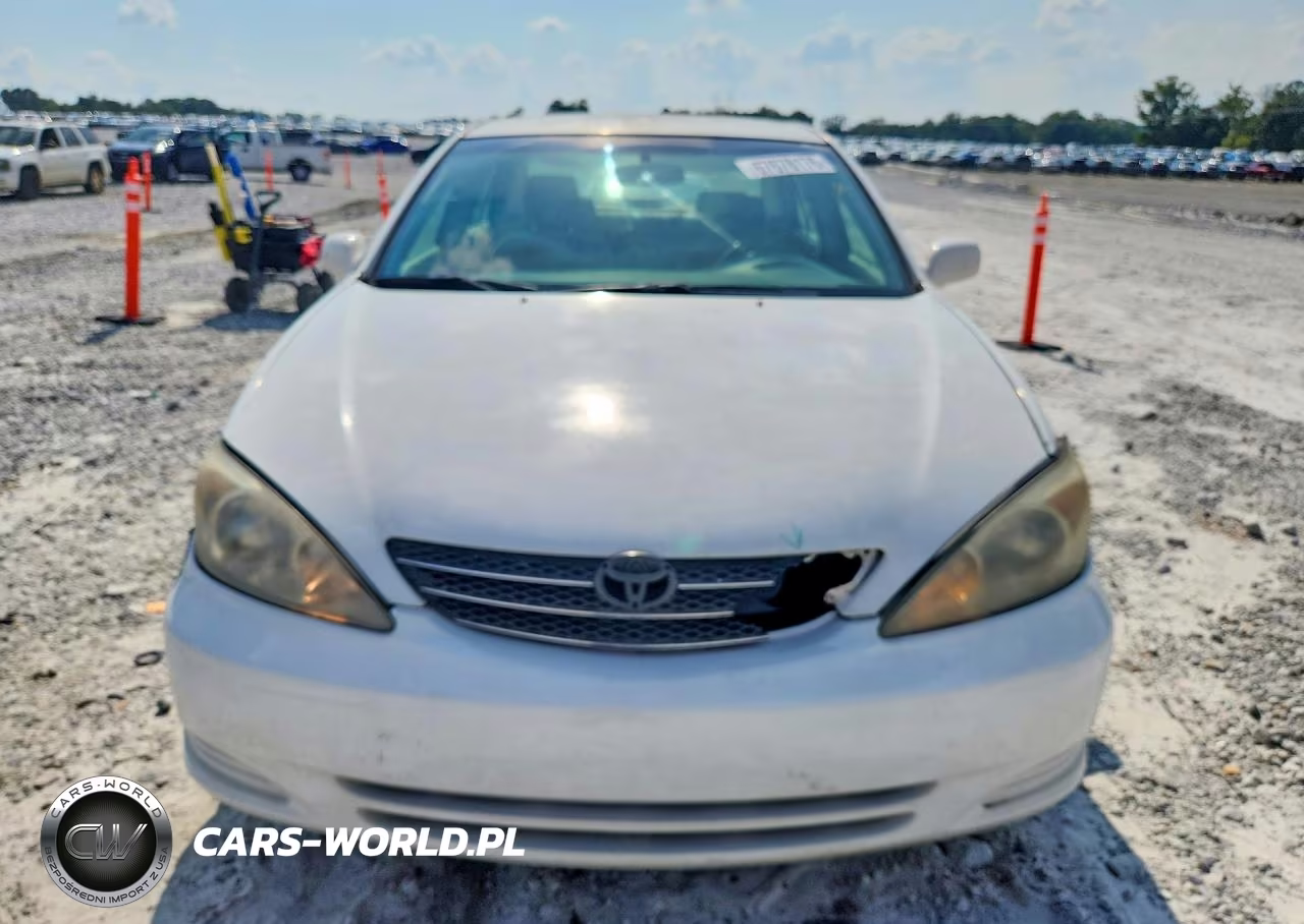 2003 Toyota Camry Le VIN:4T1BE32K43U156514 - 5