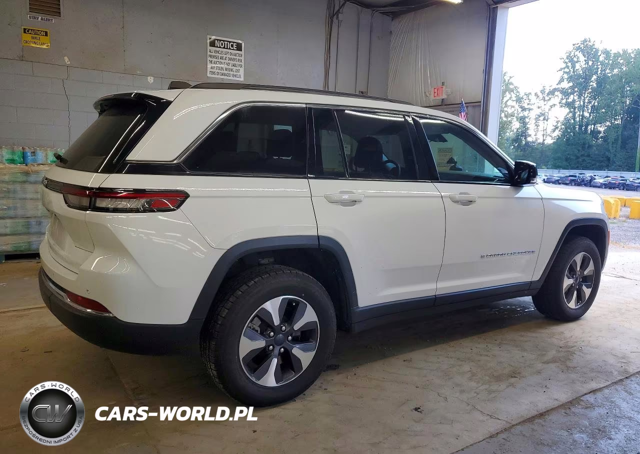 2024 Jeep Grand Cherokee Limited 4Xe VIN:1C4RJYB6XRC721250 - 3