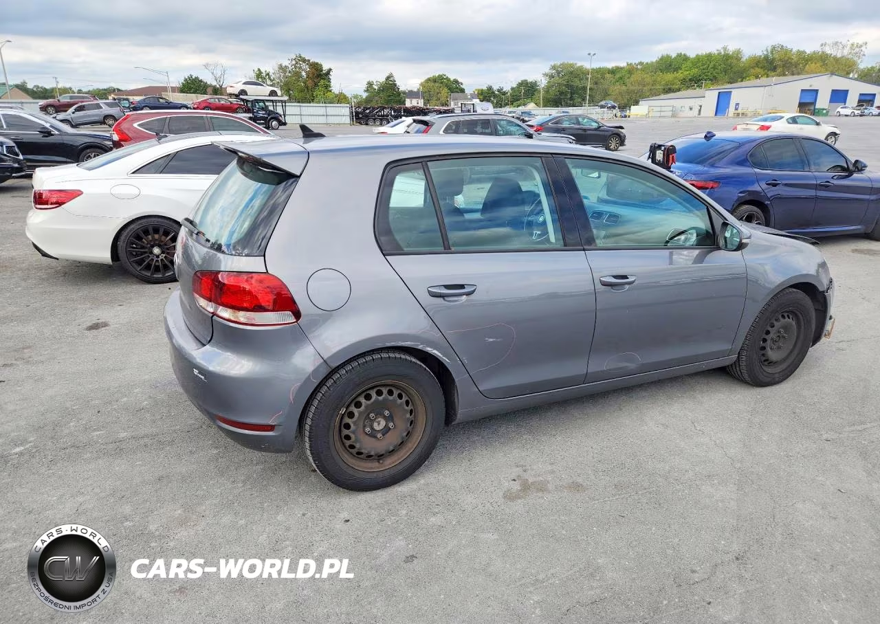 2014 Volkswagen Golf VIN:WVWDB7AJ0EW010611 - 3