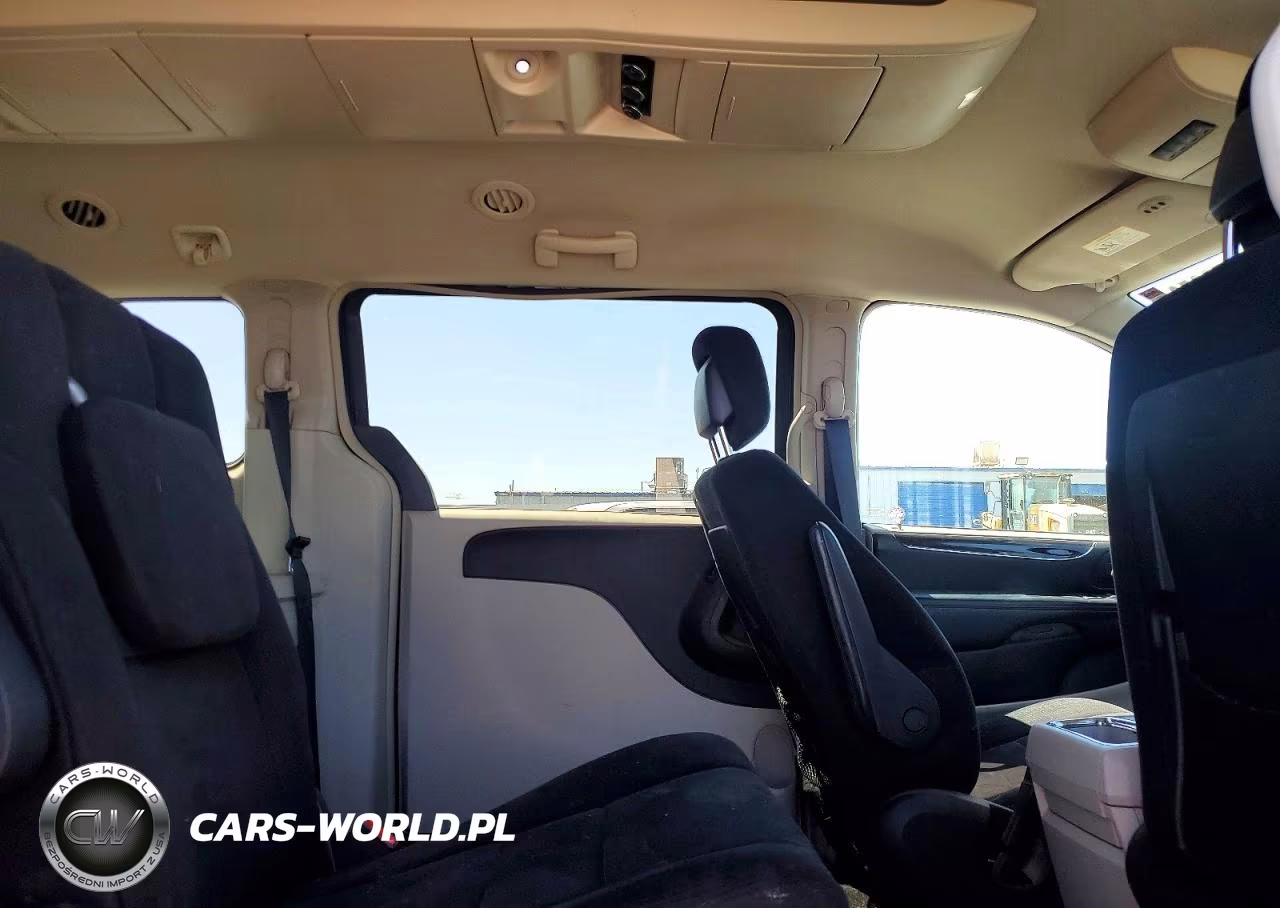 2011 Chrysler Town & Country Touring VIN:2A4RR5DG2BR611359 - 11