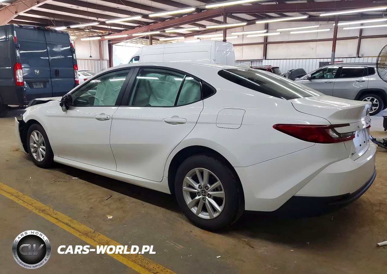2025 Toyota Camry Le VIN:4T1DAACK7SU139325 - 2