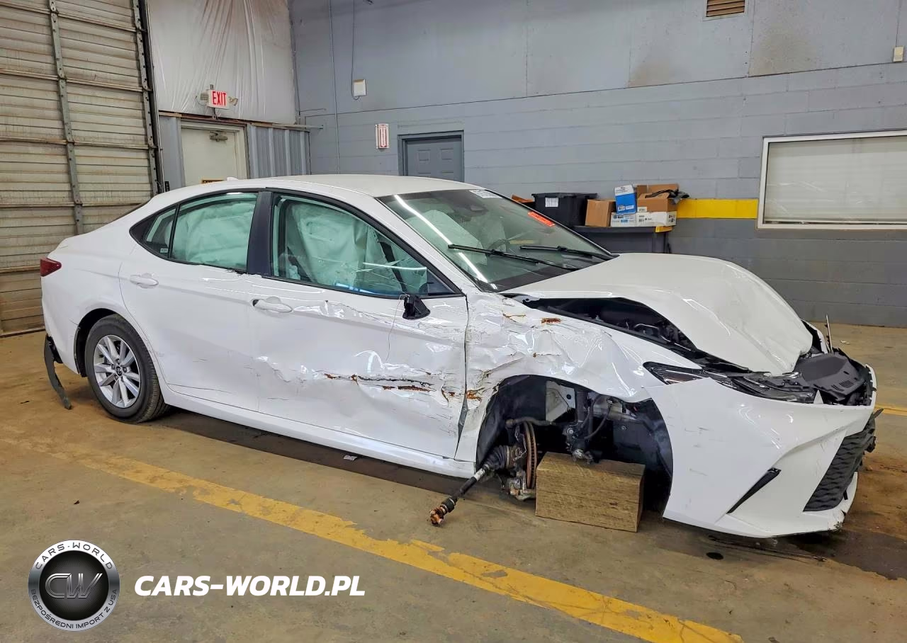2025 Toyota Camry Le VIN:4T1DAACK7SU139325 - 4