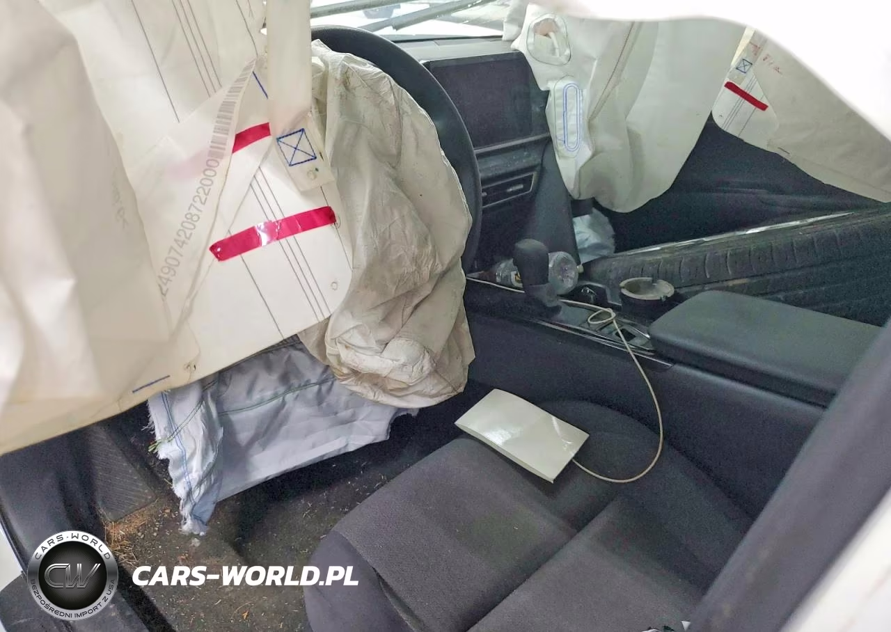 2025 Toyota Camry Le VIN:4T1DAACK7SU139325 - 8