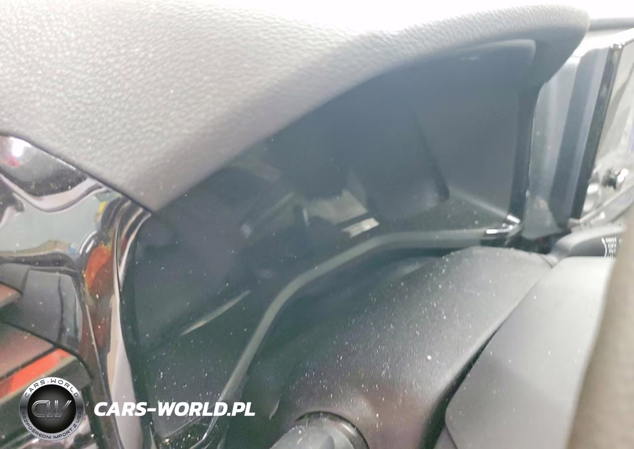 2025 Toyota Camry Le VIN:4T1DAACK7SU139325 - 9