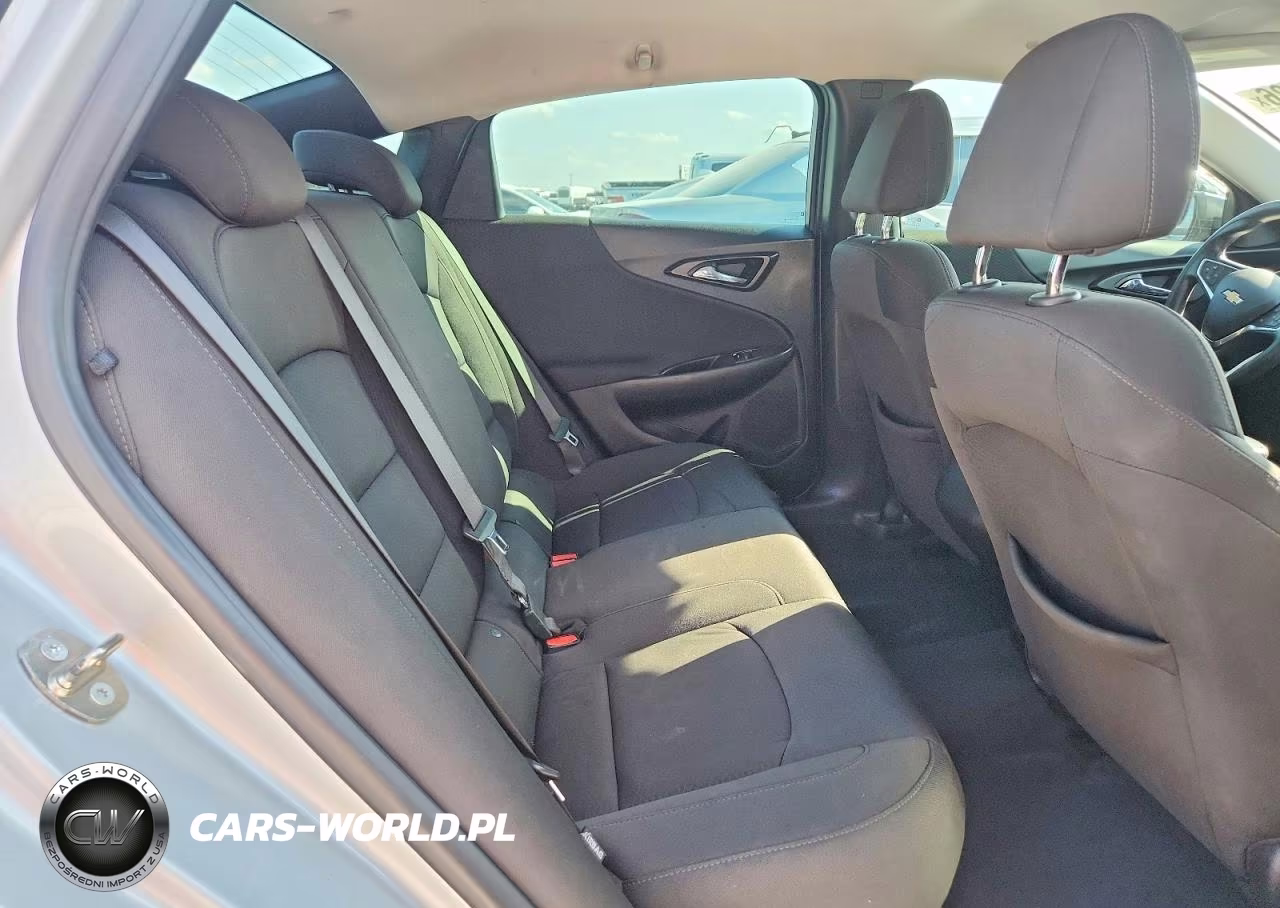 2019 Chevrolet Malibu Ls VIN:1G1ZB5ST6KF196699 - 10