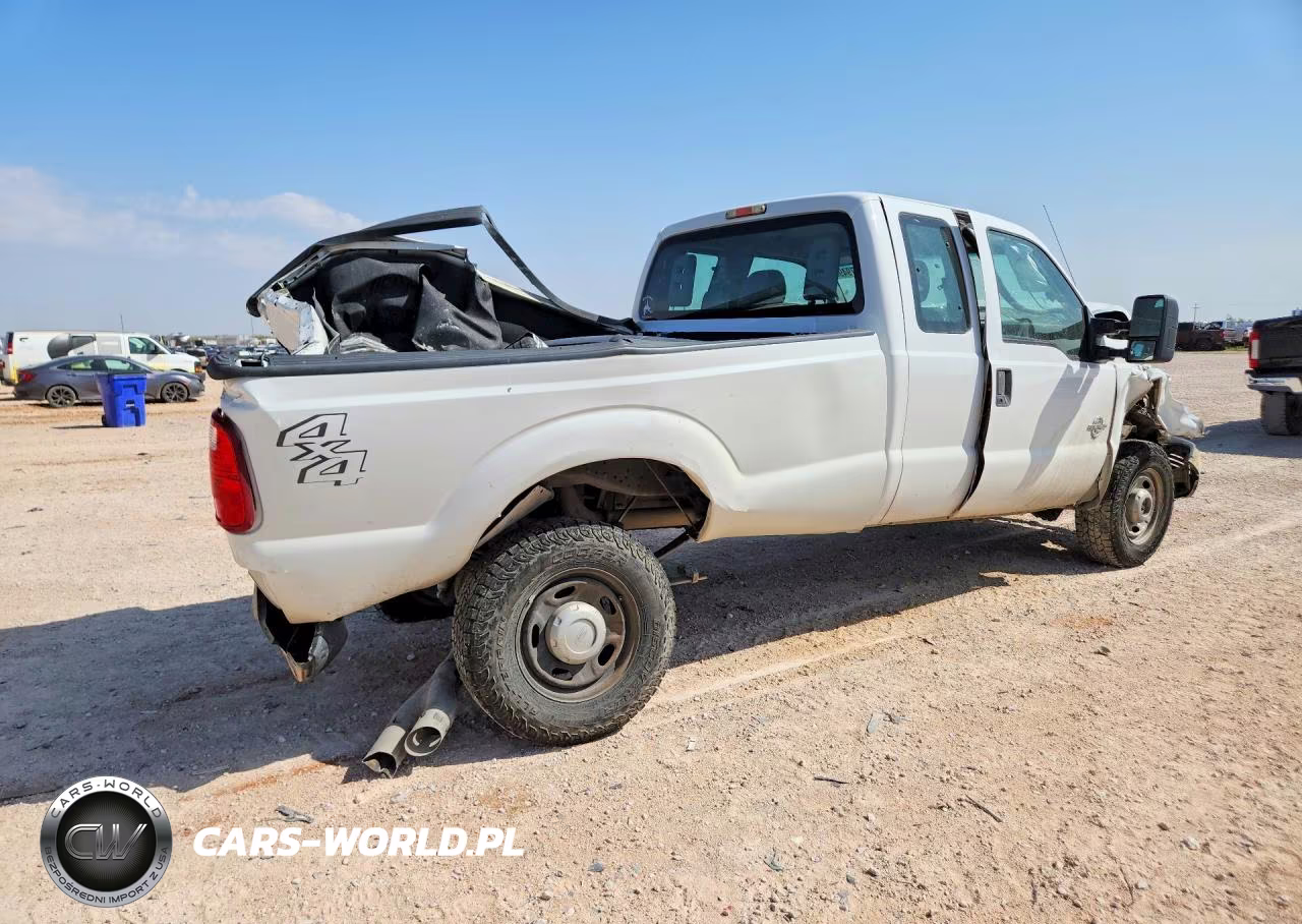 2011 Ford F250 Super Duty VIN:1FT7X2BT3BEA18799 - 3