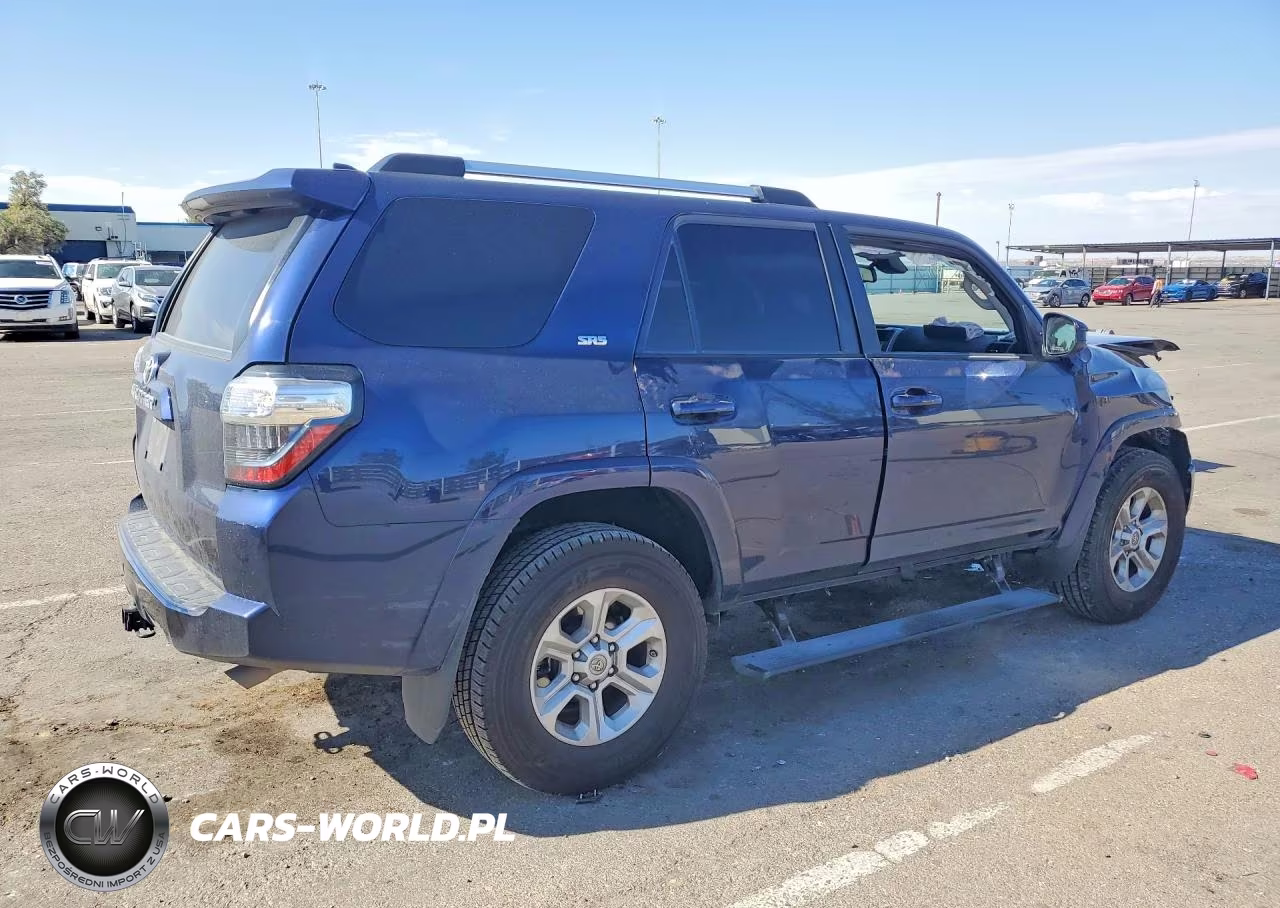 2020 Toyota 4Runner Sr5 VIN:JTEZU5JR9L5215028 - 3