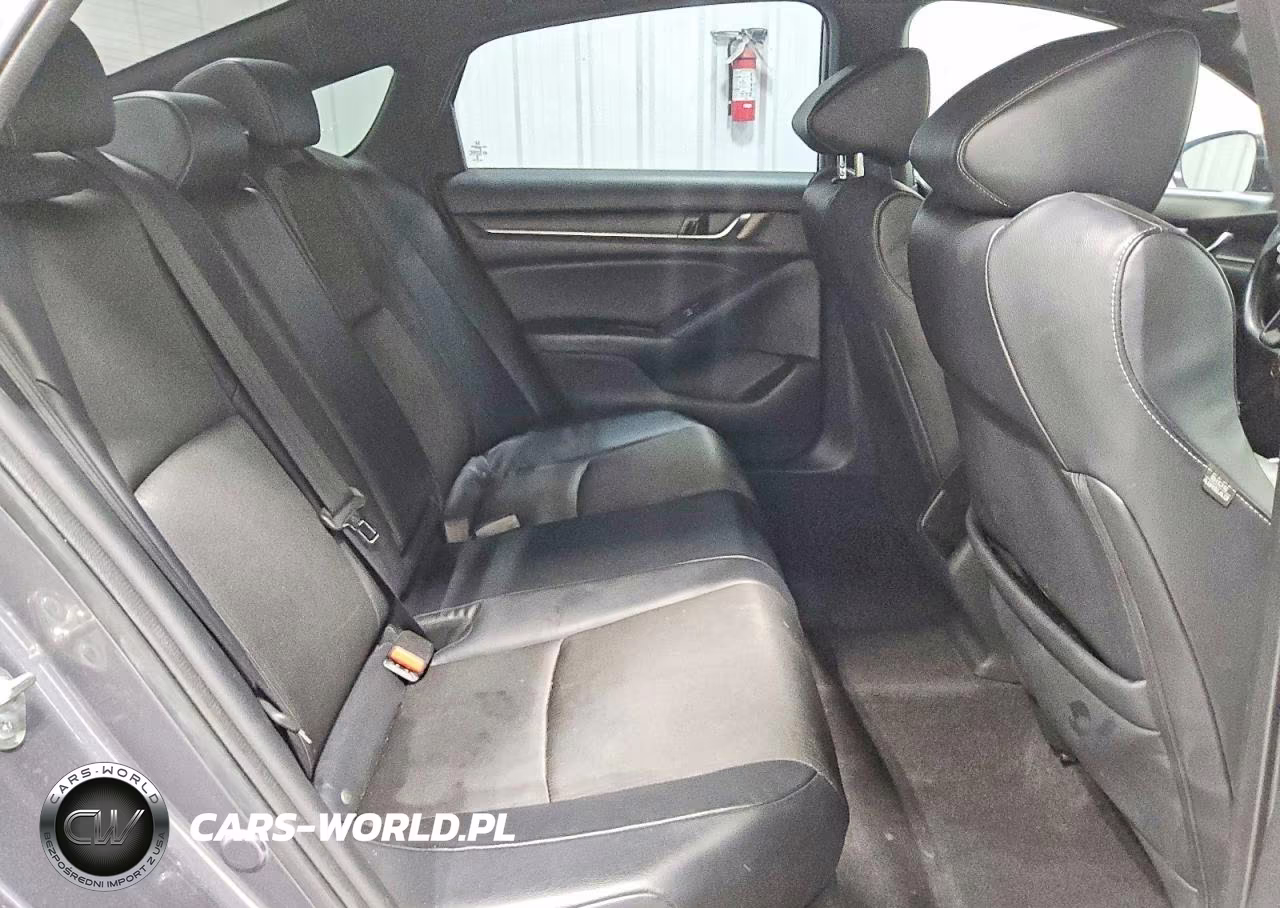 2018 Honda Accord Sport VIN:1HGCV1F37JA197719 - 10