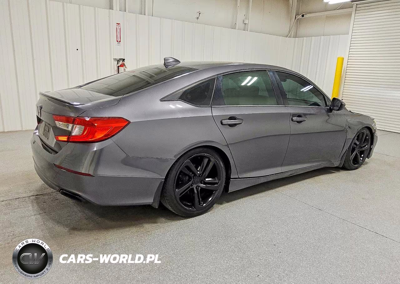 2018 Honda Accord Sport VIN:1HGCV1F37JA197719 - 3