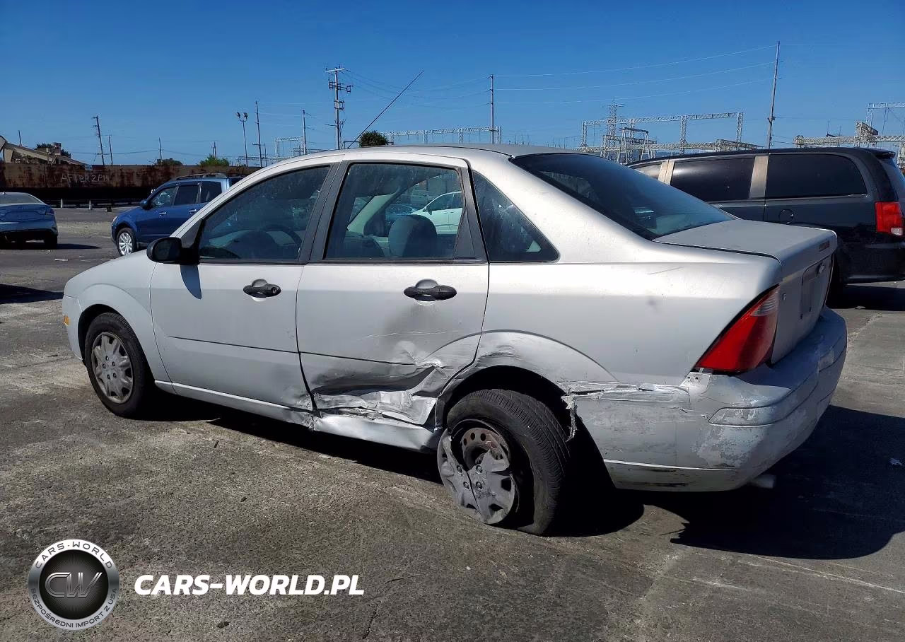 2005 Ford Focus Zx4 VIN:1FAFP34N05W105502 - 2