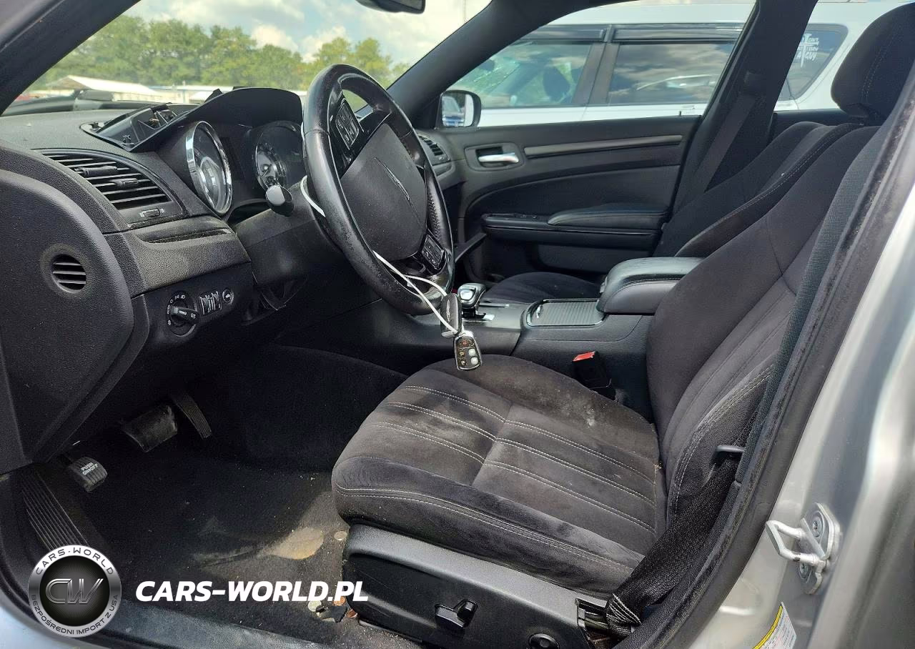 2012 Chrysler 300 S VIN:2C3CCABG5CH140392 - 7