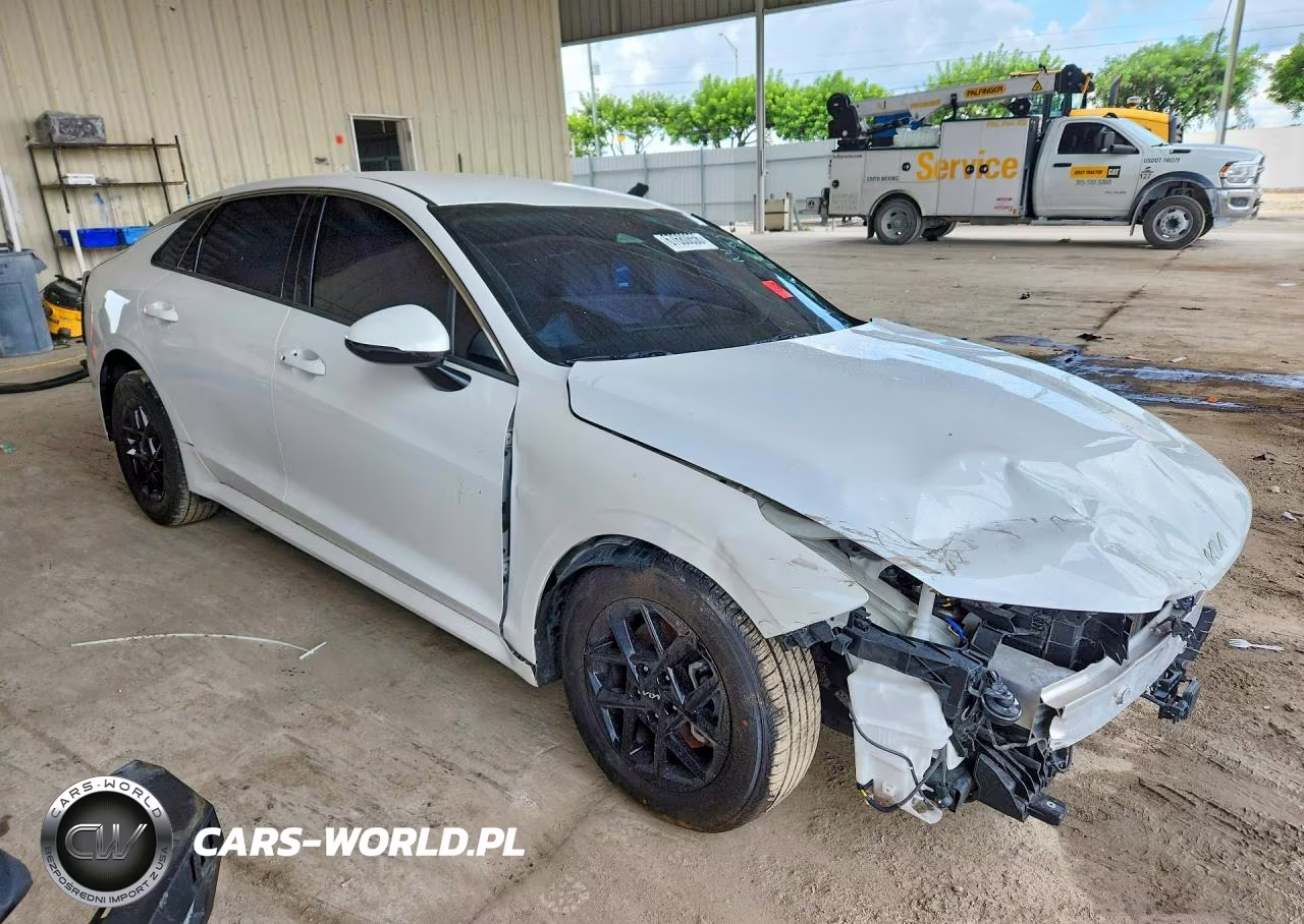 2025 Kia K5 Lxs VIN:KNAG24J79S5289944 - 4