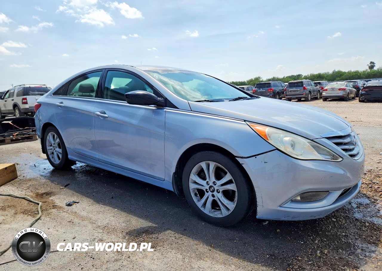 2013 Hyundai Sonata Gls VIN:5NPEB4AC8DH591798 - 4