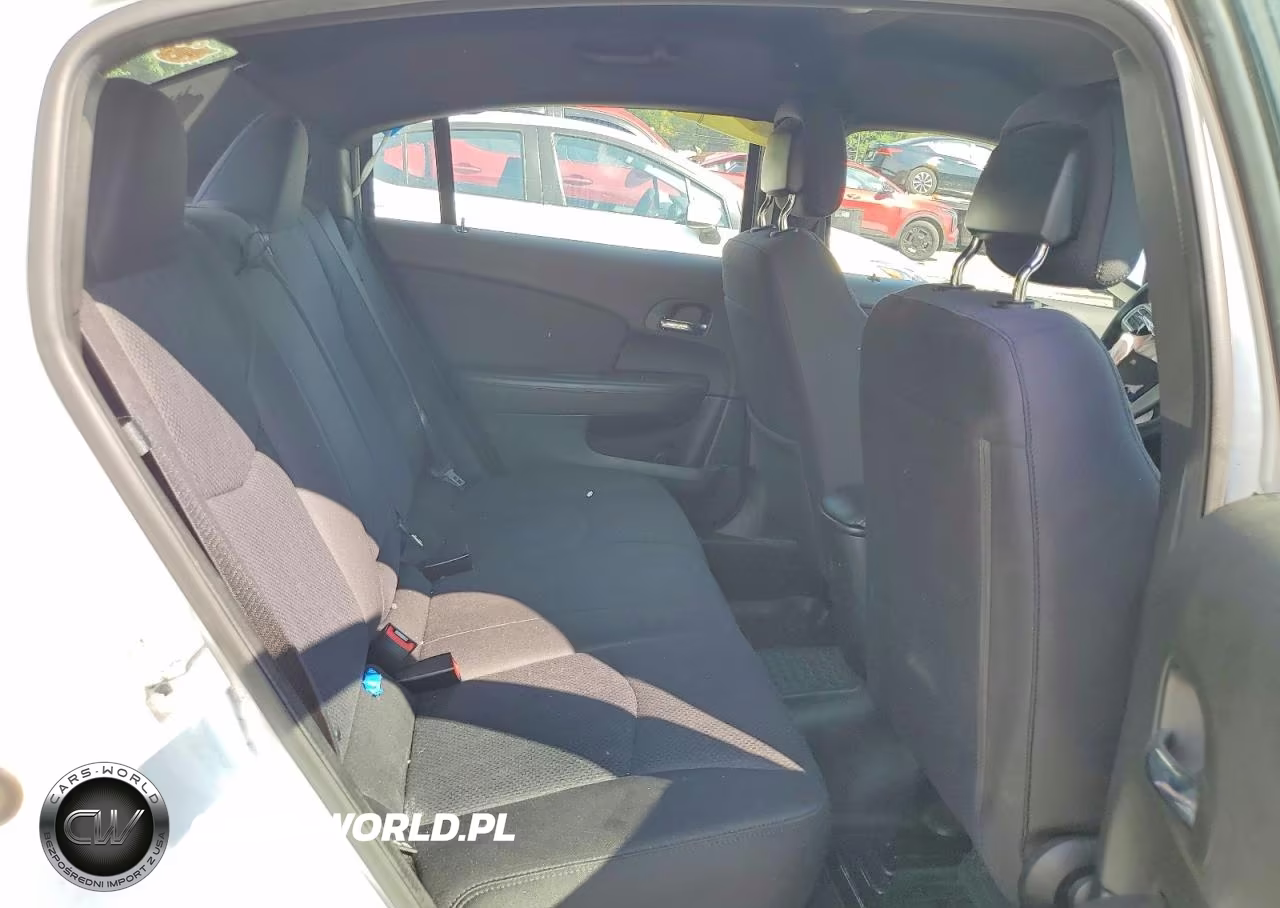 2012 Chrysler 200 Touring VIN:1C3CCBBB2CN299856 - 10
