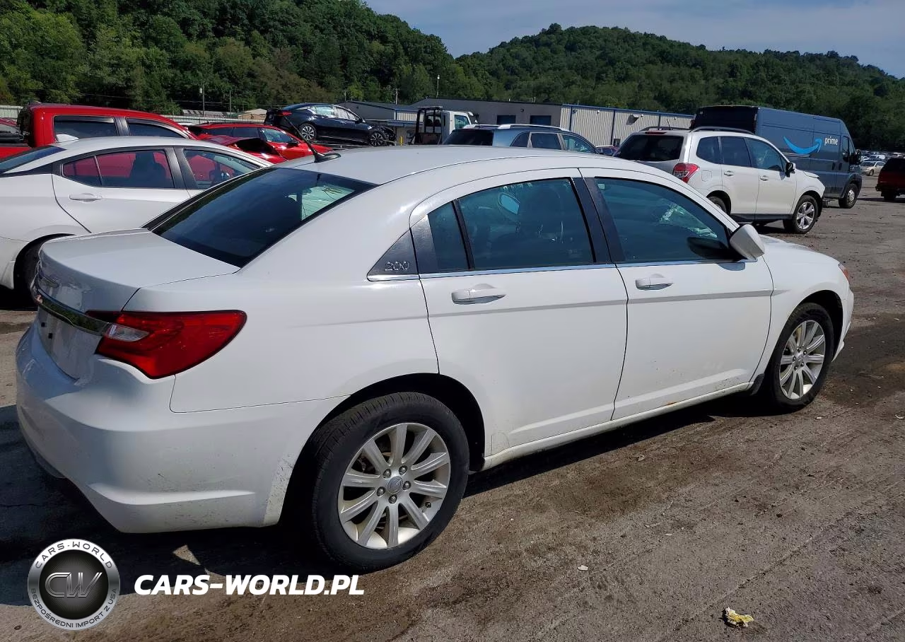 2012 Chrysler 200 Touring VIN:1C3CCBBB2CN299856 - 3