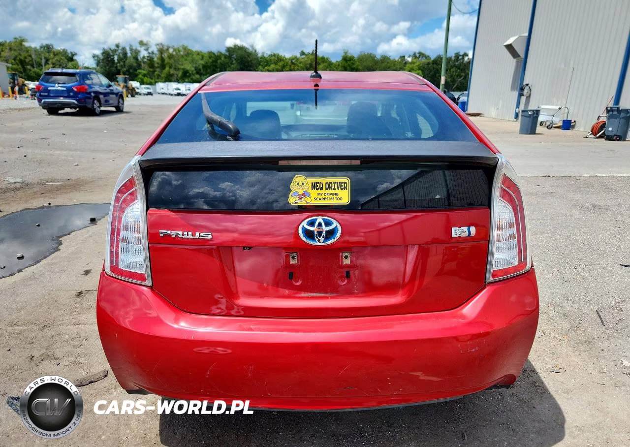 2013 Toyota Prius Three VIN:JTDKN3DU9D1732958 - 6