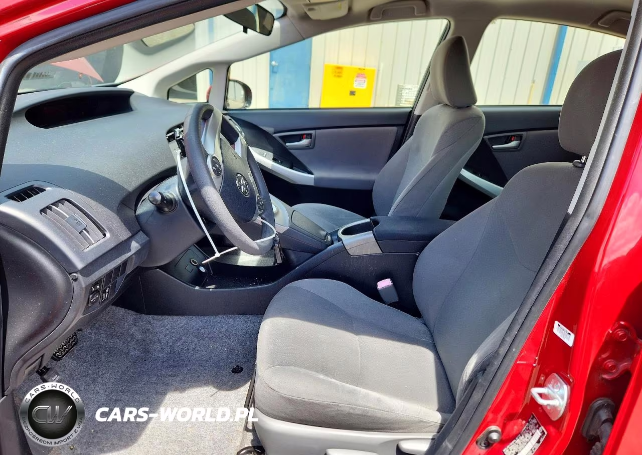 2013 Toyota Prius Three VIN:JTDKN3DU9D1732958 - 7