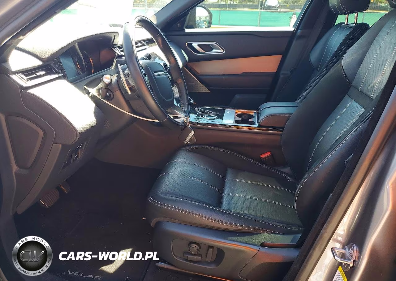 2020 Land Rover Range Rover Velar R-Dynamic S VIN:SALYK2FV7LA290109 - 7