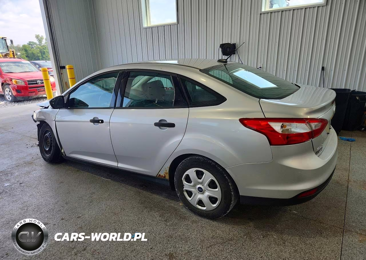 2013 Ford Focus S VIN:1FADP3E26DL162461 - 2