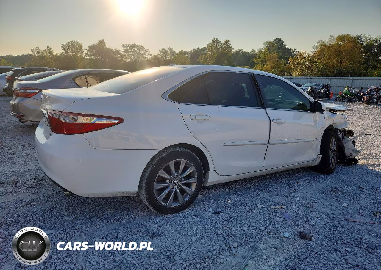 2017 Toyota Camry Xle V6 VIN:4T1BK1FKXHU031953 - 3