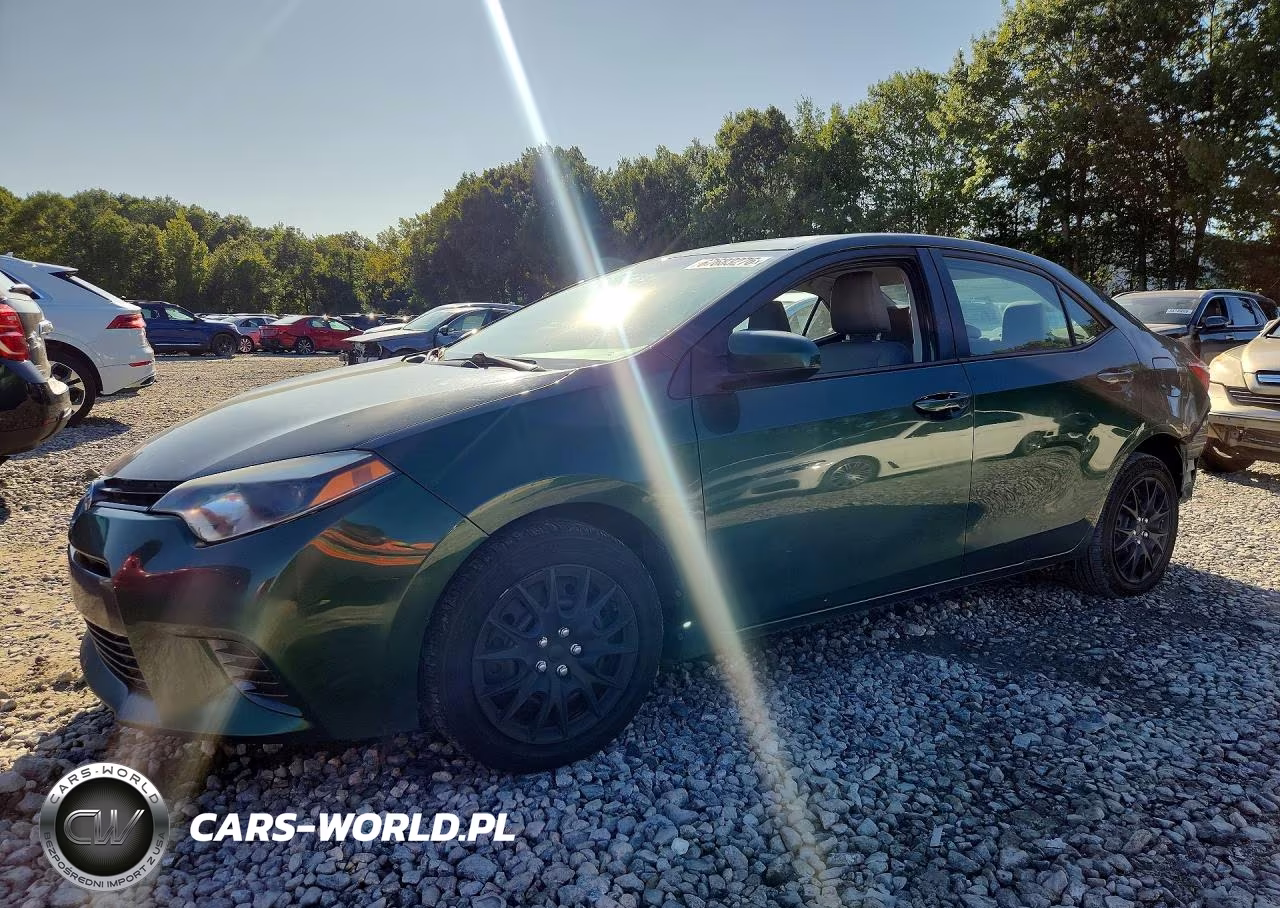 2015 Toyota Corolla Le VIN:2T1BURHE6FC437923 - 1