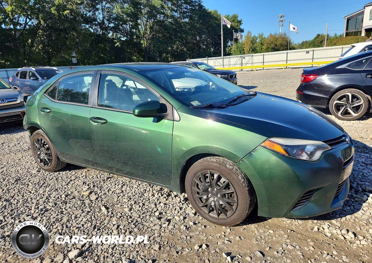 2015 Toyota Corolla Le VIN:2T1BURHE6FC437923 - 4