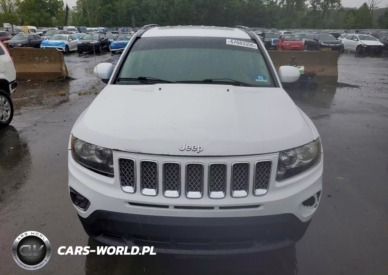 2015 Jeep Compass Latitude VIN:1C4NJDEB9FD105447 - 5