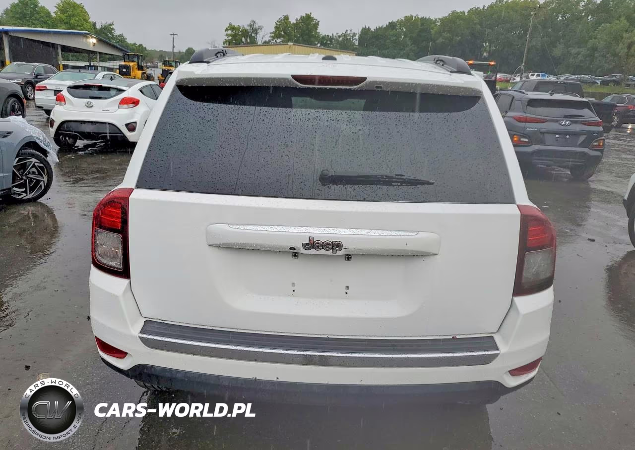 2015 Jeep Compass Latitude VIN:1C4NJDEB9FD105447 - 6