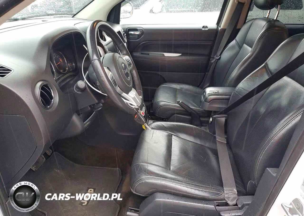 2015 Jeep Compass Latitude VIN:1C4NJDEB9FD105447 - 7