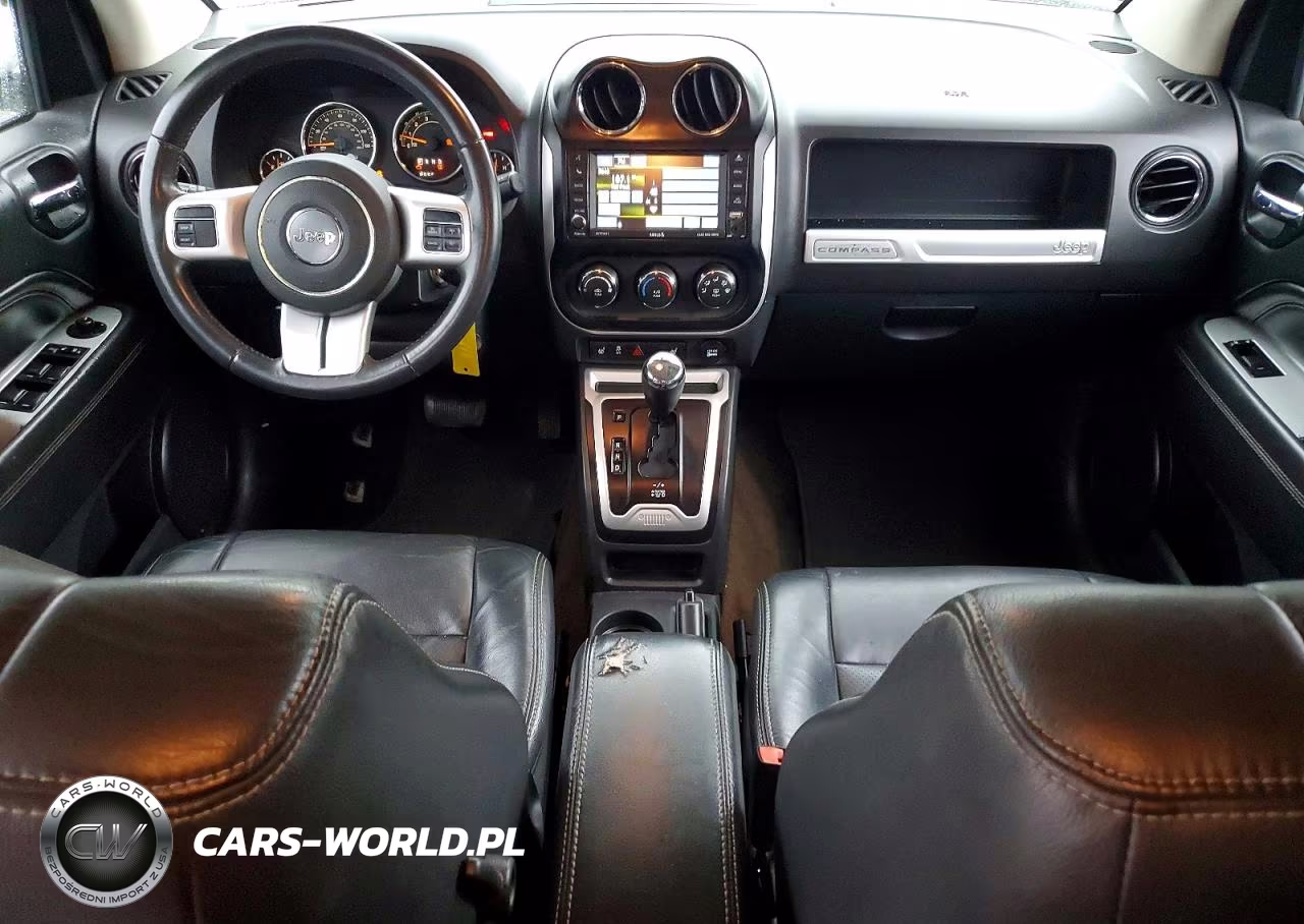 2015 Jeep Compass Latitude VIN:1C4NJDEB9FD105447 - 8