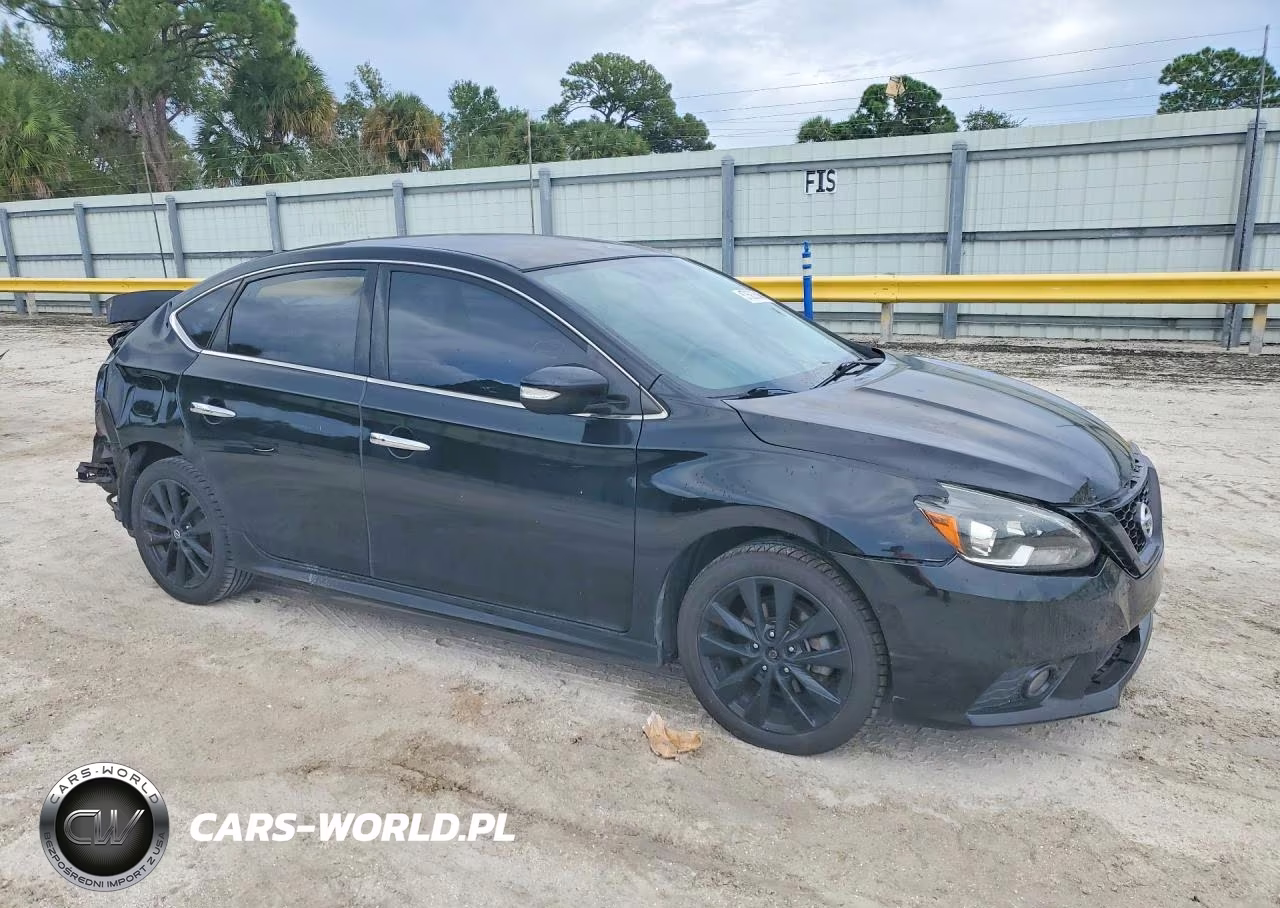 2018 Nissan Sentra Sr VIN:3N1AB7AP0JY280841 - 4