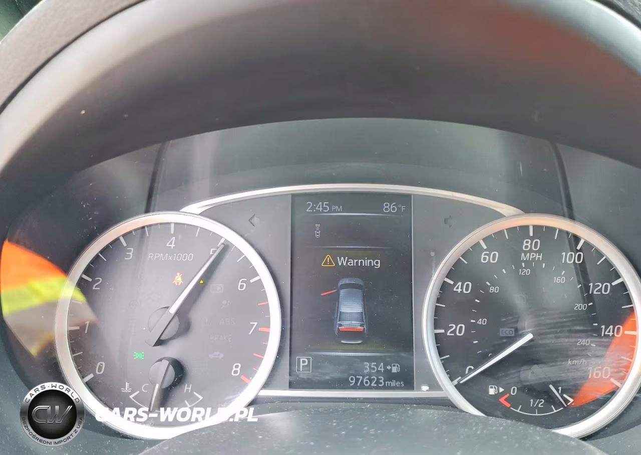 2018 Nissan Sentra Sr VIN:3N1AB7AP0JY280841 - 9