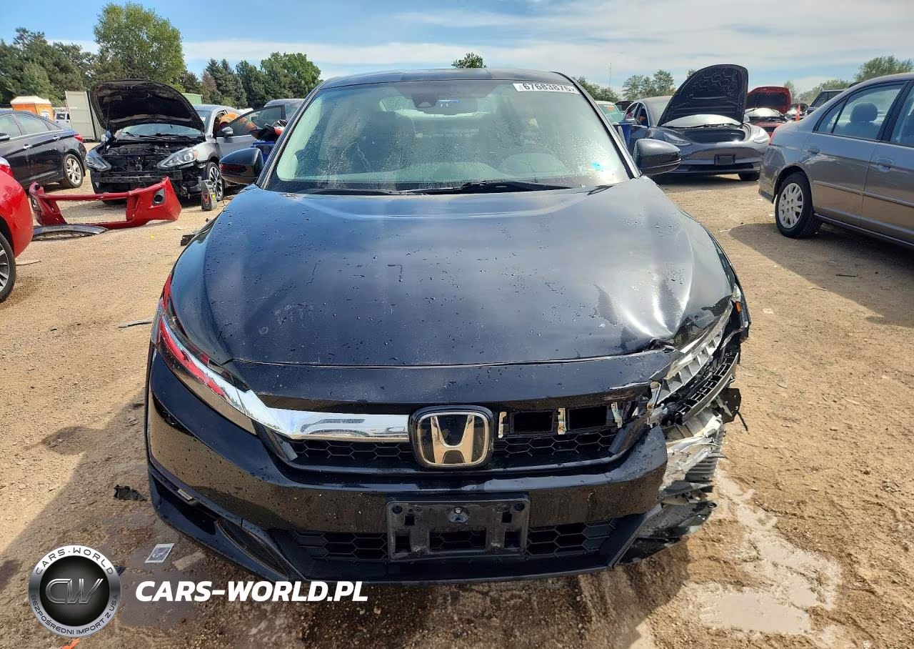 2018 Honda Clarity Touring VIN:JHMZC5F32JC021721 - 5