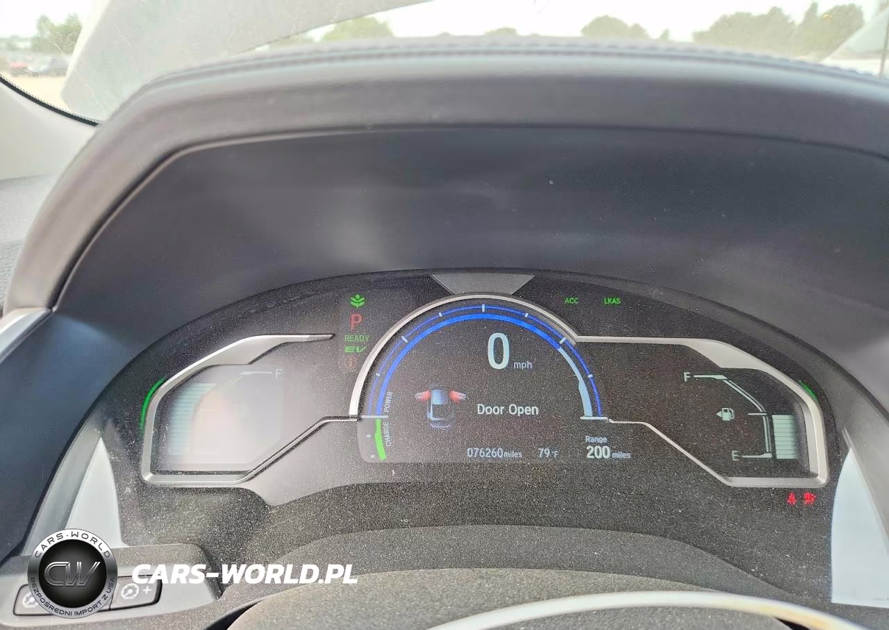 2018 Honda Clarity Touring VIN:JHMZC5F32JC021721 - 9