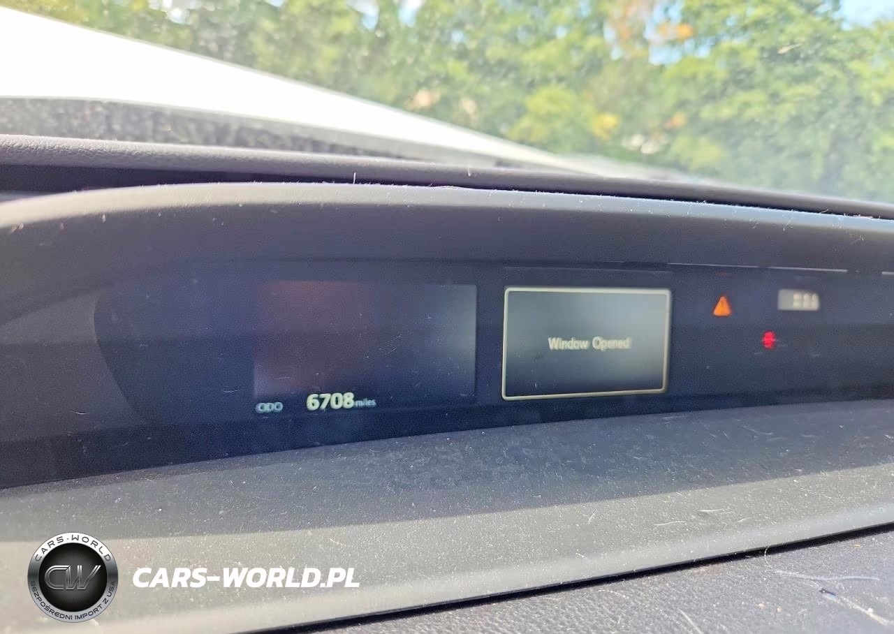 2022 Toyota Prius Le Awd-E VIN:JTDL9MFU0N3035437 - 9