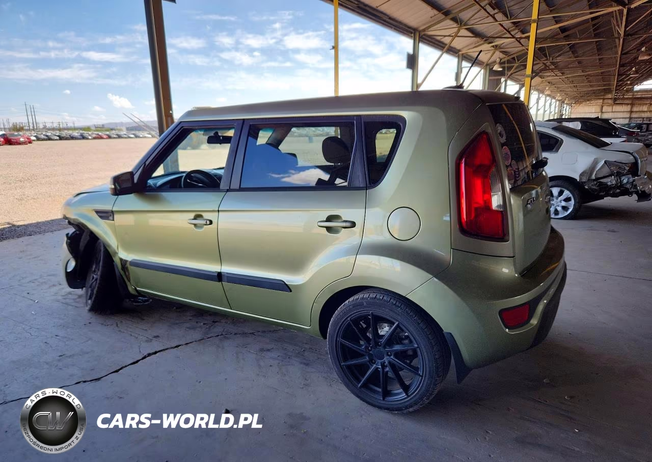 2012 Kia Soul + VIN:KNDJT2A65C7389420 - 2