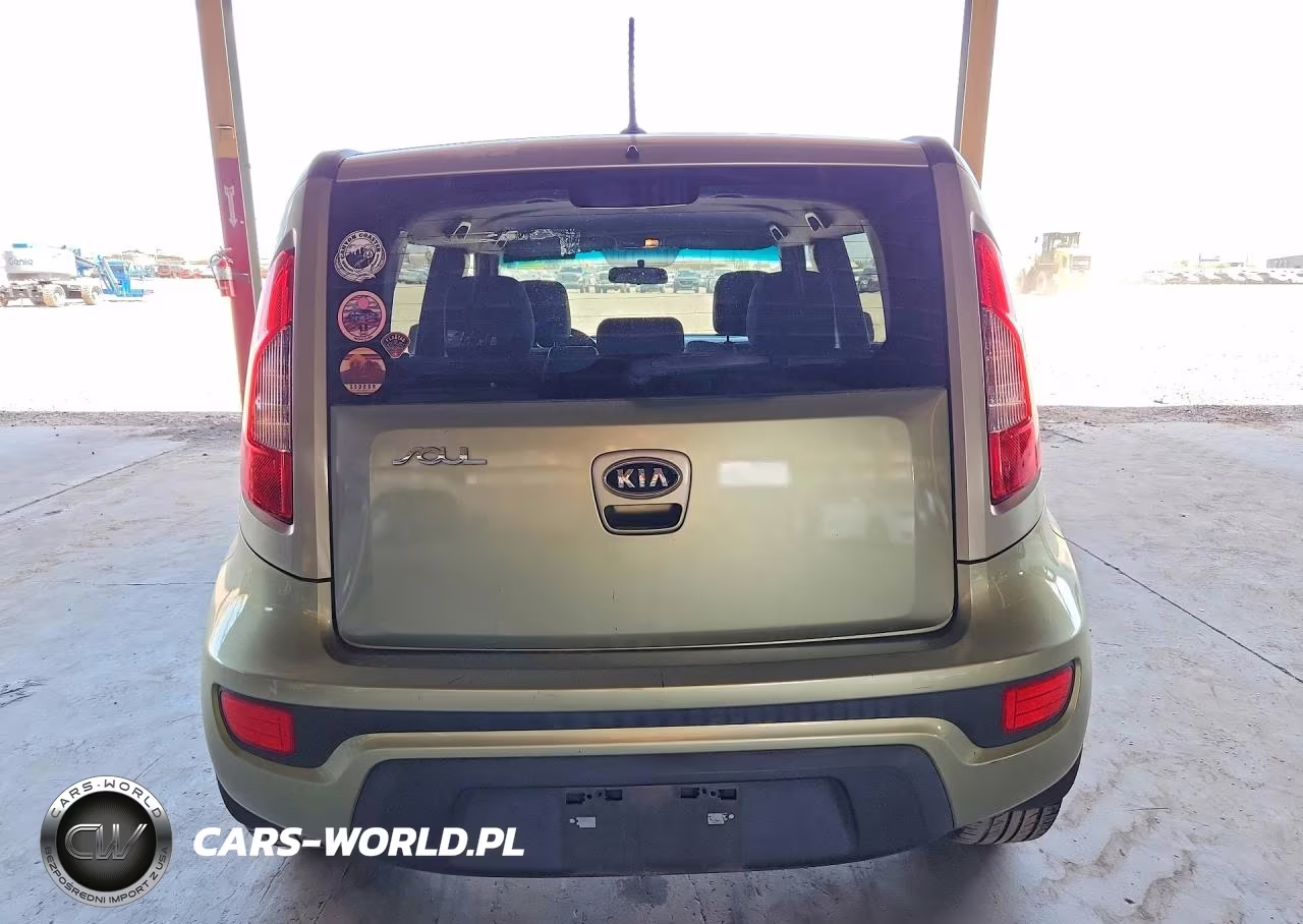 2012 Kia Soul + VIN:KNDJT2A65C7389420 - 6