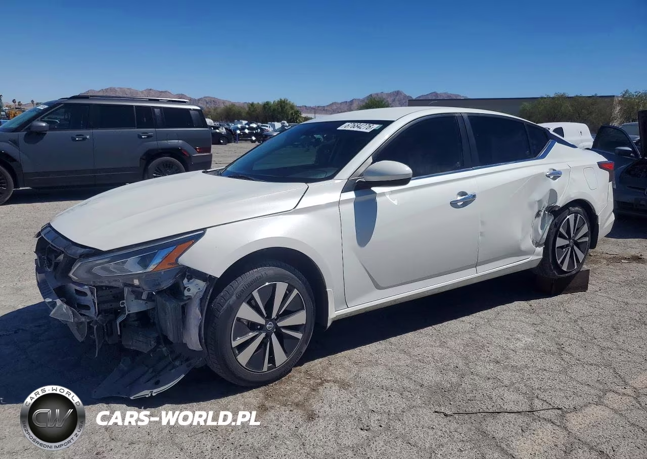 2022 Nissan Altima Sv