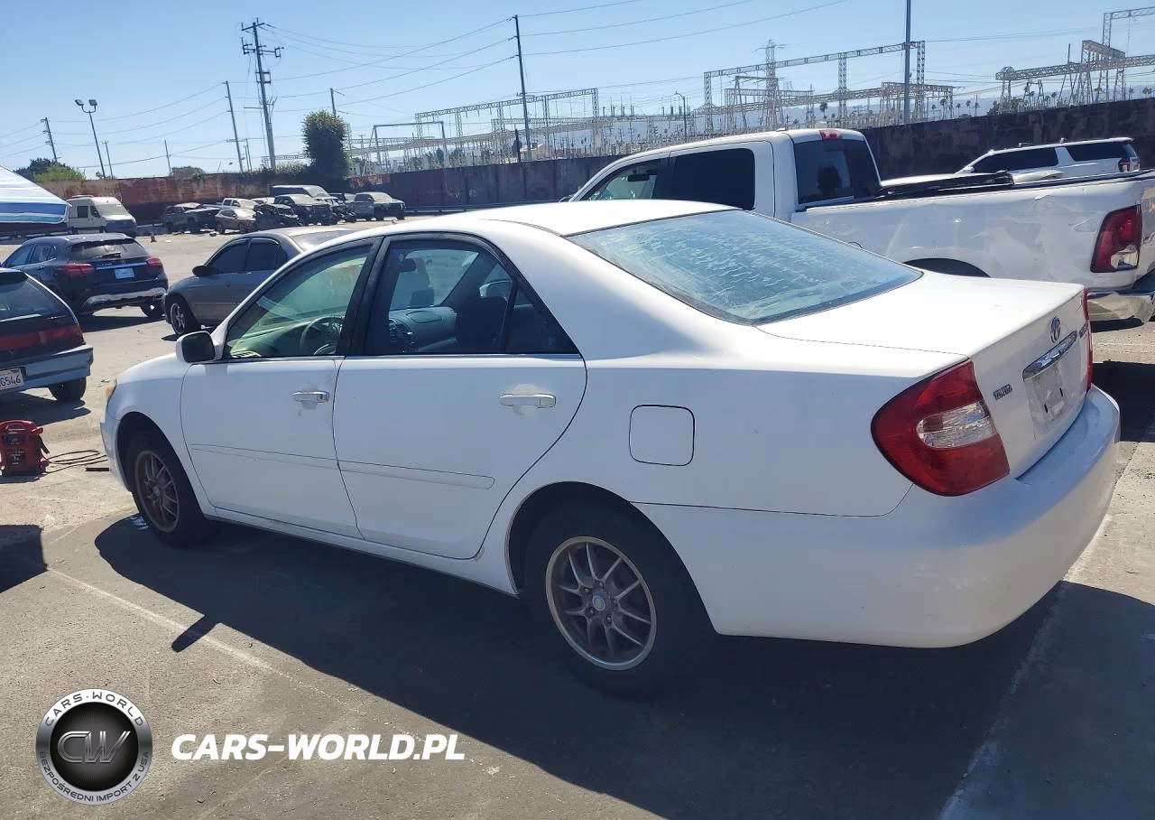 2003 Toyota Camry Le VIN:4T1BE32K73U158807 - 2
