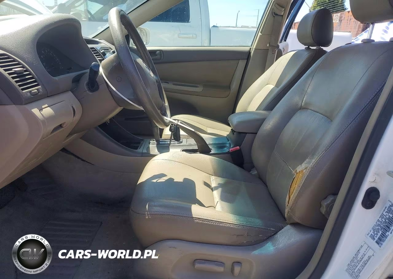 2003 Toyota Camry Le VIN:4T1BE32K73U158807 - 7