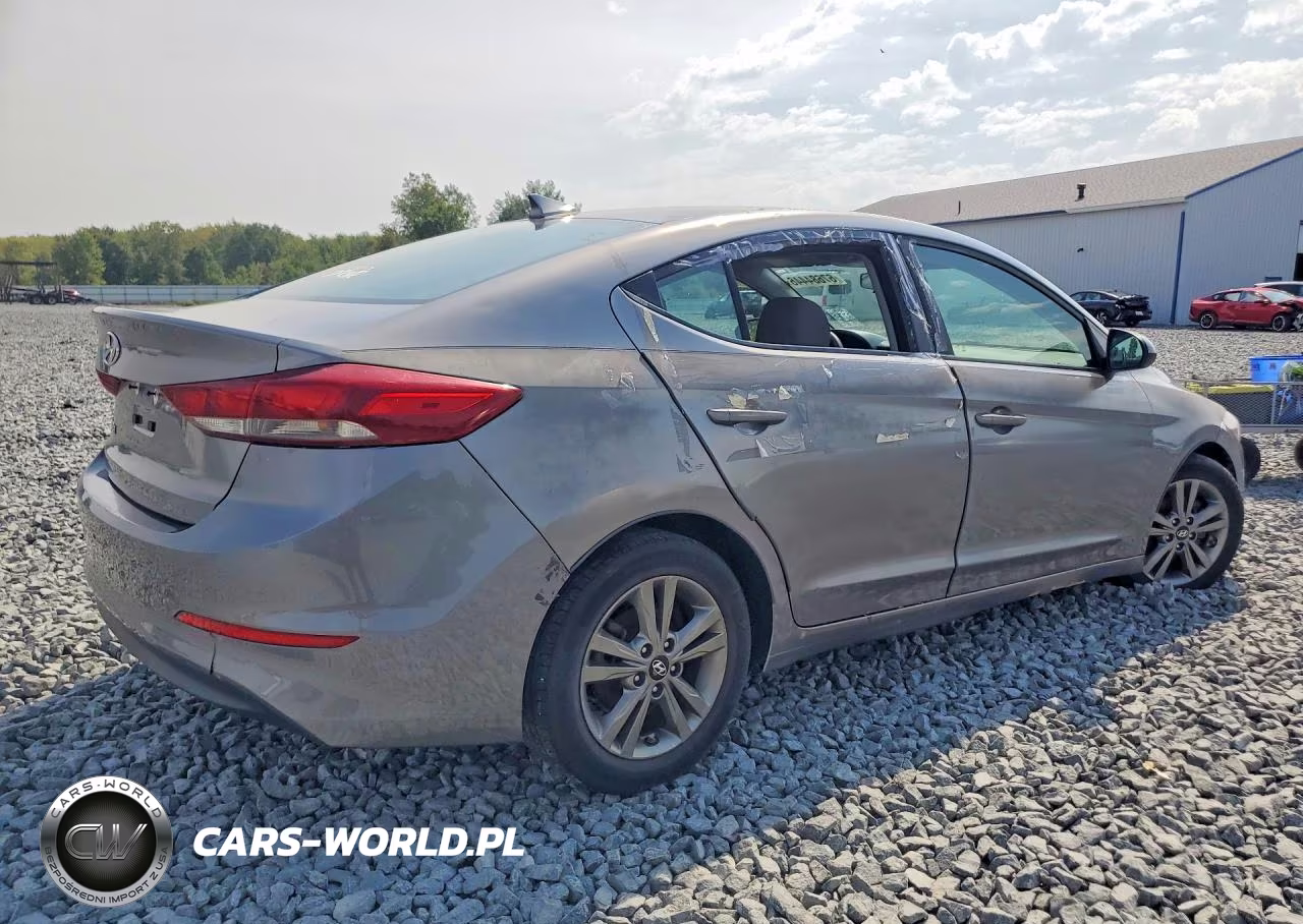 2018 Hyundai Elantra Sel VIN:5NPD84LF0JH243460 - 3