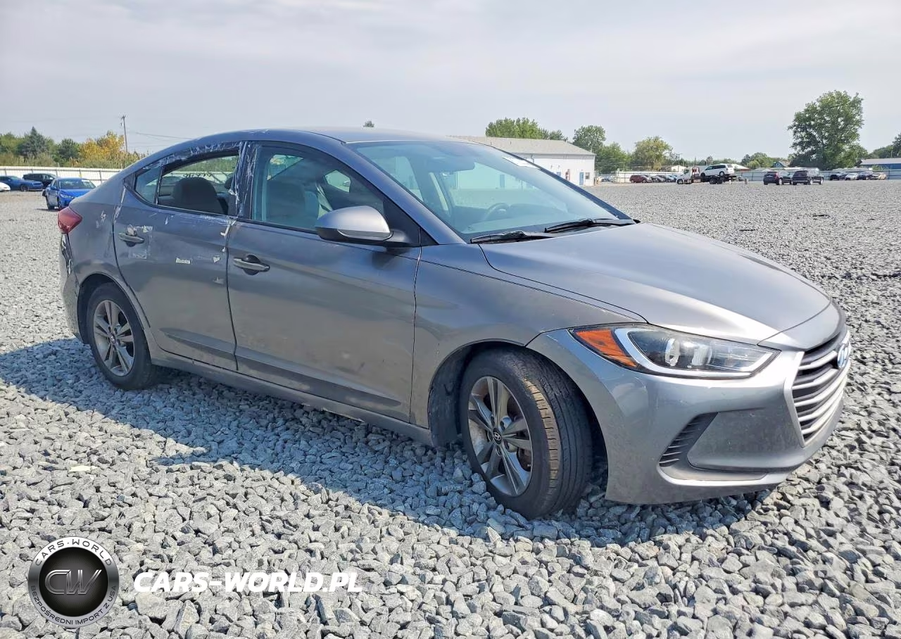 2018 Hyundai Elantra Sel VIN:5NPD84LF0JH243460 - 4
