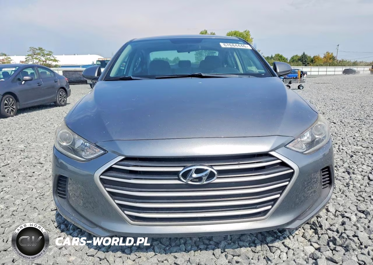 2018 Hyundai Elantra Sel VIN:5NPD84LF0JH243460 - 5