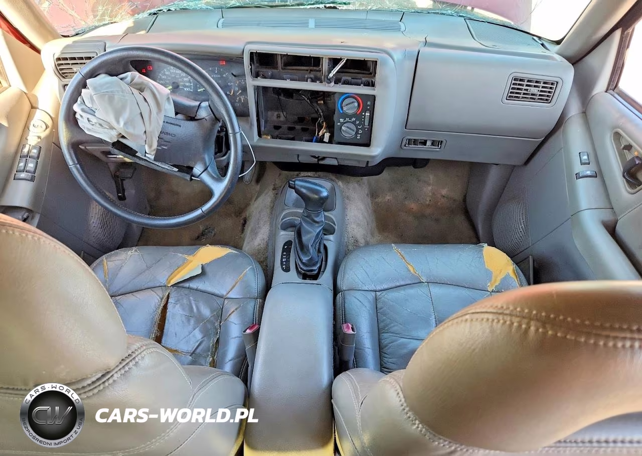 1997 Chevrolet Blazer VIN:1GNCS13W6V2171478 - 8