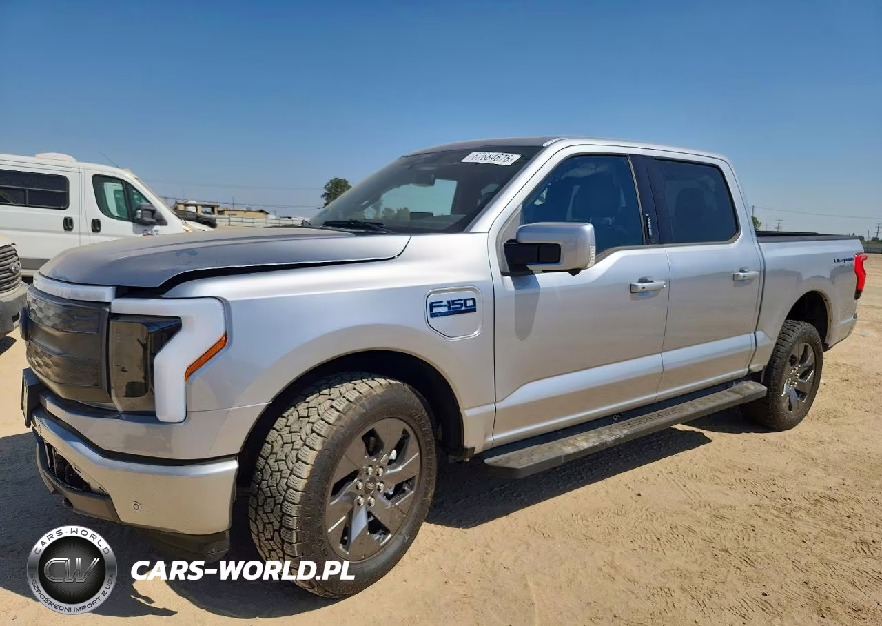 2025 Ford F150 Lightning Lariat