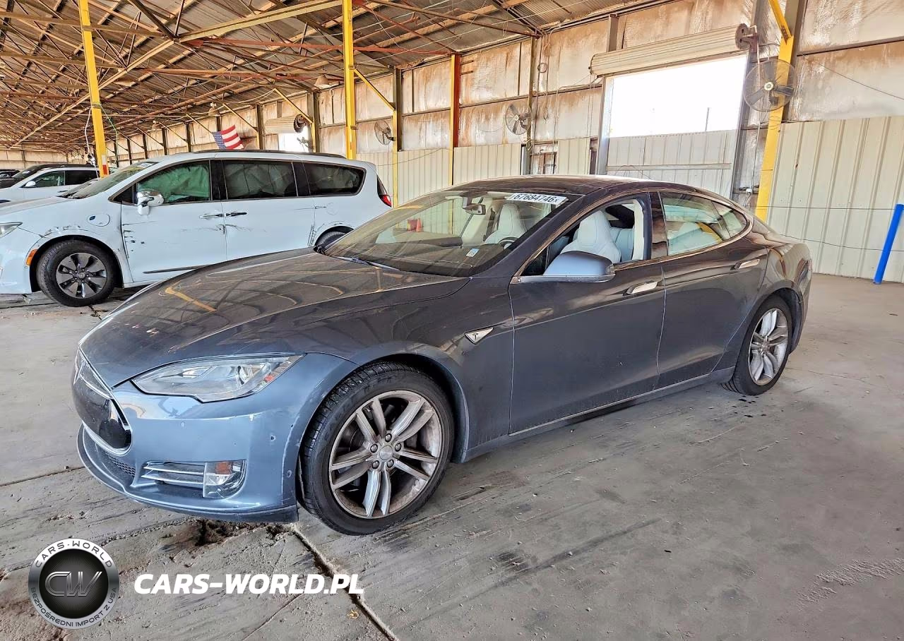 2013 Tesla Model S